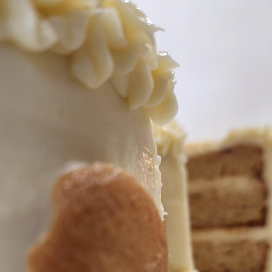 Lil Mama’s Signature Banana Pudding Cake