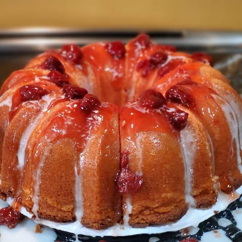 Strawberry Lemonade Pound Cake